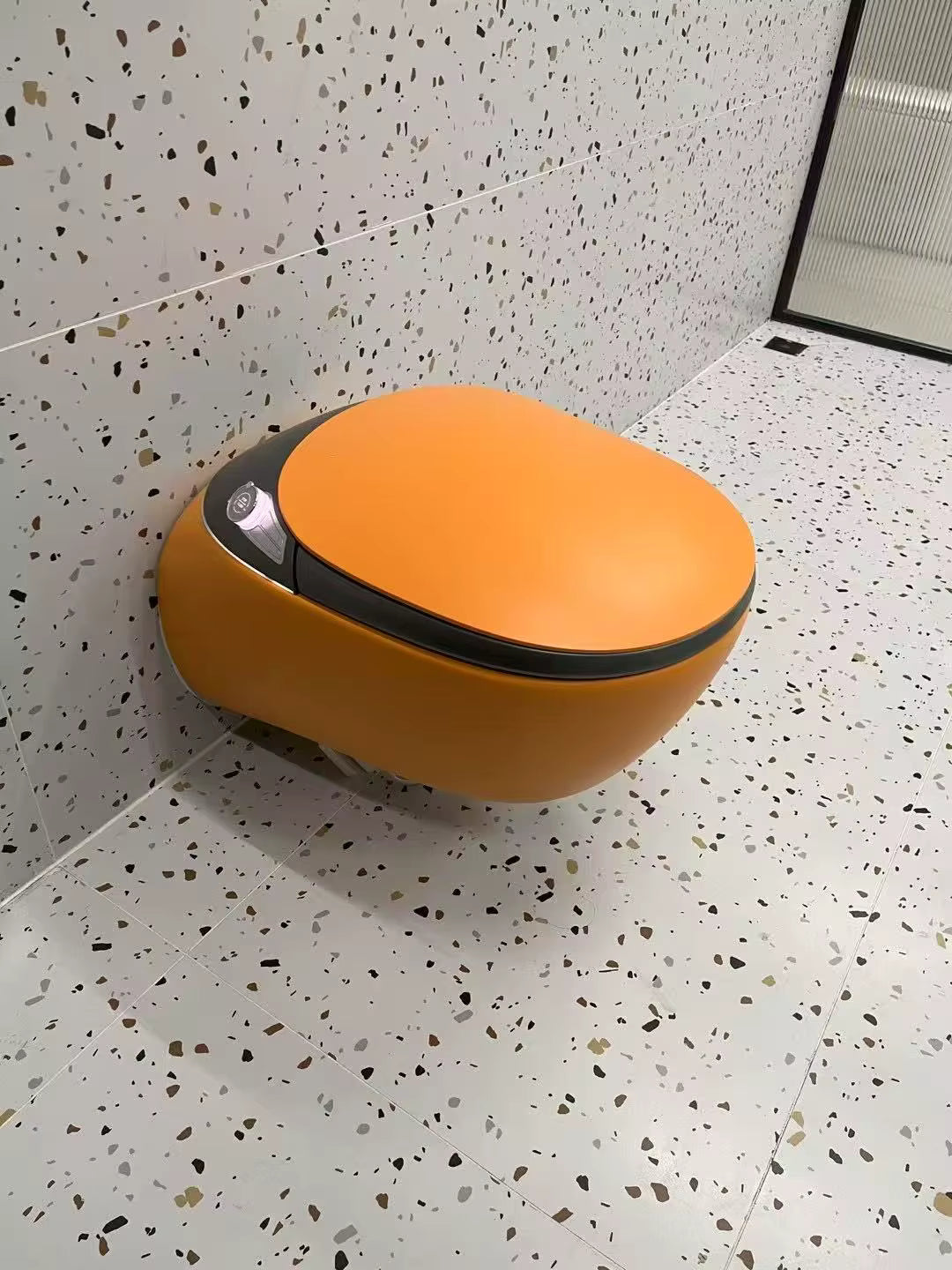 WC suspendu japonais Ronin